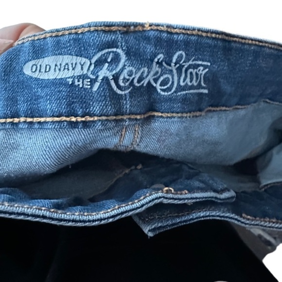 Old Navy The Rock Star Distressed Jeans - Picture 6 of 7